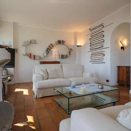 L'attico Di Susanna Apartment *